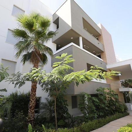 Sweet Inn - Royal Banus Marbella Eksteriør billede